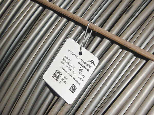 clips de alambre para fijar etiquetas y rótulos