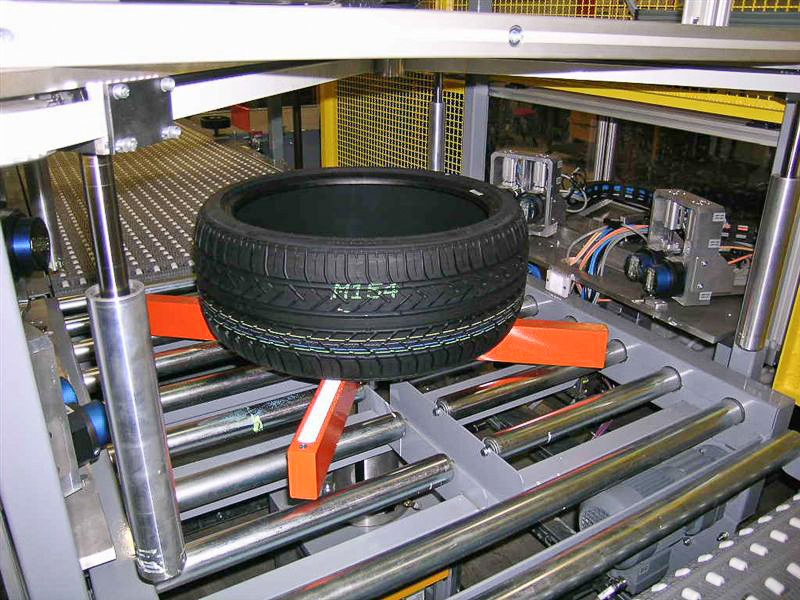 sistema automatizado de rayado y estarcido de neumáticos